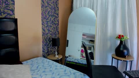 sarah online show from October 17, 11:08 pm