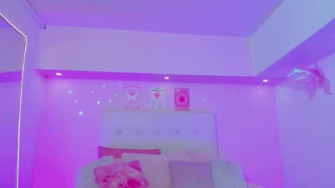 Scarlett  online show from March 11, 1:37 pm