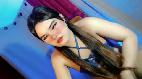 kwen online show from February 13, 6:48 pm