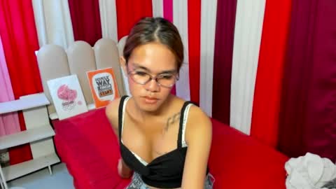 aliyah online show from April 25, 3:31 pm