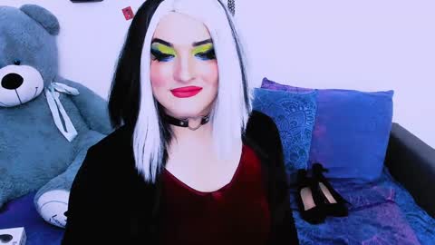 Snapshot of sexxx_queen chatting on February 5, 3:09 pm sexxx_queen online show from February 5, 3:09 pm