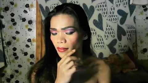 scarlet online show from December 1, 8:00 pm