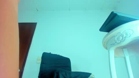 SexyBabyGirl online show from February 19, 12:46 am