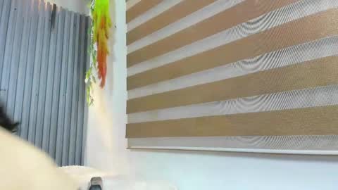 shammy_rosse online show from May 27, 5:04 am