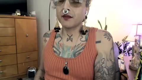 SirMrWombat online show from January 13, 7:16 am