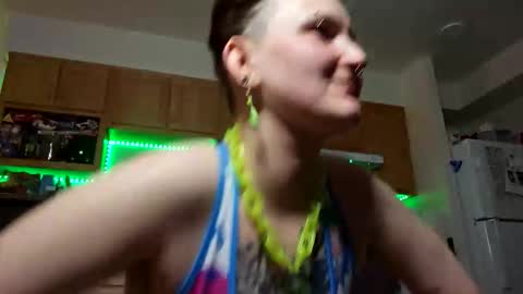 Skyisacutie online show from December 17, 8:53 am