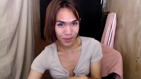 Snapshot of slutqueen_raz chatting on September 18, 7:19 pm Raz online show from September 18, 7:19 pm