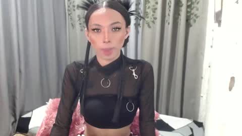 Snapshot of sluttychie chatting on January 5, 11:26 am CHIE CHIE online show from January 5, 11:26 am