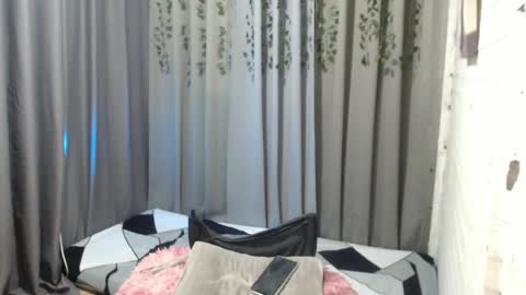 Snapshot of sluttychie chatting on January 25, 6:54 pm CHIE CHIE online show from January 25, 6:54 pm