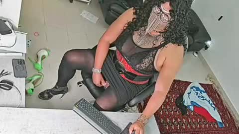 sluttygina1 online show from July 11, 10:41 am