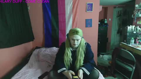 Snapshot of sluttytorismith chatting on February 20, 5:12 am Tori Smith online show from February 20, 5:12 am