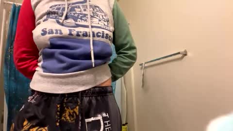 smalltshbigtits online show from April 3, 10:46 am