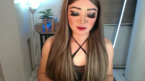 Amanda online show from February 19, 2:44 pm