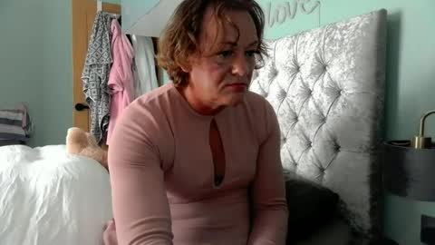 jasmine online show from July 14, 11:05 am
