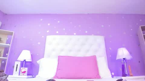 Snapshot of sophia_models chatting on October 16, 7:57 pm Sophia online show from October 16, 7:57 pm