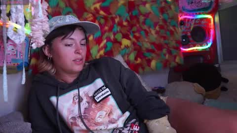 derpy derpington online show from February 4, 5:01 am