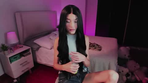 Snapshot of sophiecornett chatting on September 23, 3:01 am    online show from September 23, 3:01 am