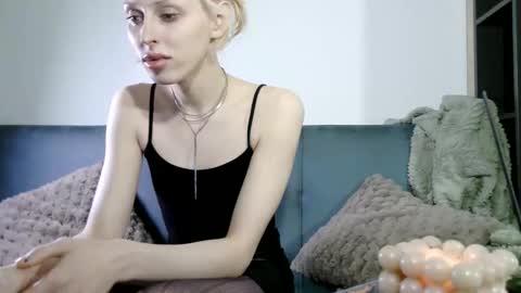 sora999999999 online show from March 8, 3:26 pm