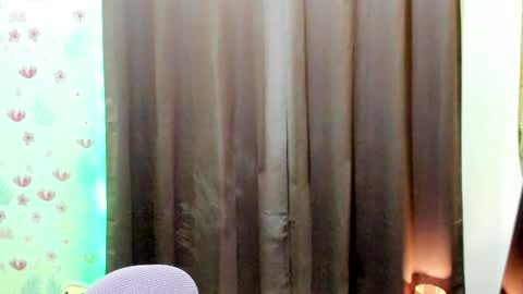 Kimmy online show from December 22, 10:42 am