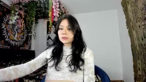 starmoonly online show from March 1, 9:37 pm