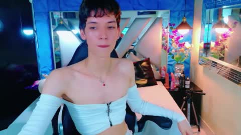 stefany piink online show from May 28, 12:47 pm