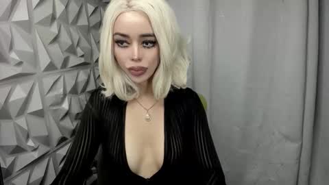 Jane online show from April 9, 8:20 am