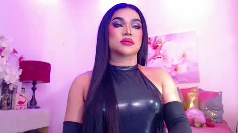 CALL ME STELLA online show from March 29, 5:19 am