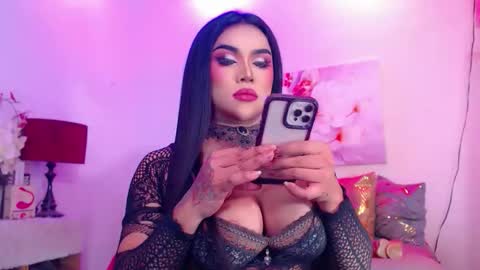 CALL ME STELLA online show from April 8, 11:11 am