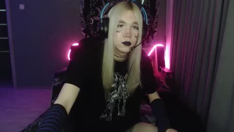 Steve online show from January 10, 6:36 pm