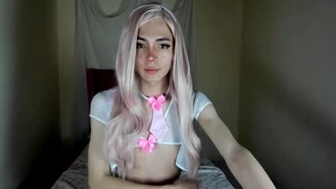 sue online show from May 13, 11:30 am