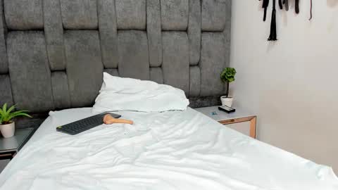 Sunny online show from March 5, 9:42 pm