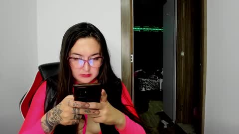 sweet__suck69bitch online show from February 14, 6:12 am