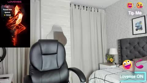 Vanessa online show from October 9, 3:30 am