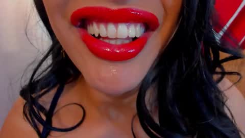 sweet_eliizabeth online show from March 25, 12:43 pm