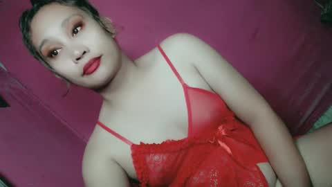 Snapshot of sweet_lover5 chatting on February 8, 4:47 pm SWEET LOVE online show from February 8, 4:47 pm