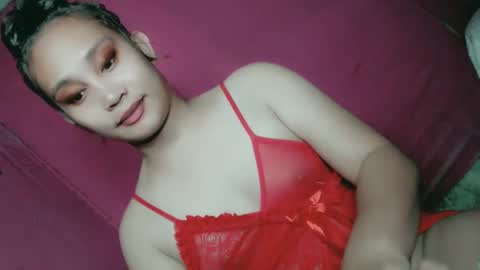 Snapshot of sweet_lover5 chatting on February 9, 3:23 pm SWEET LOVE online show from February 9, 3:23 pm