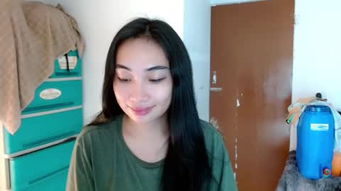 Lilly online show from January 5, 3:21 am