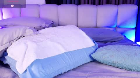 LUNA online show from April 18, 7:58 pm