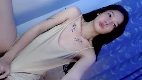 Claire Watson online show from April 13, 12:14 am