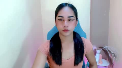 tamera_cummer0969 online show from May 26, 12:40 am