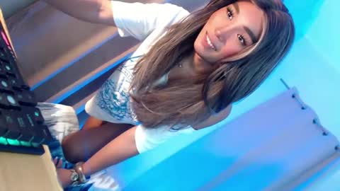 ANDREA online show from July 20, 2:30 pm