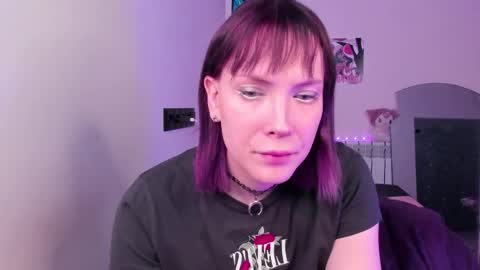 Kira online show from March 8, 9:40 pm