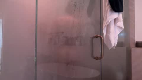 babygirlmami online show from November 23, 11:18 pm