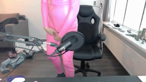 enbygalZoZo online show from October 30, 3:44 pm