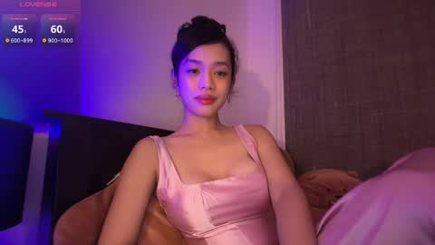 Amber DONT FORGET TO FOLLOW ME AND THUMBS UP online show from April 18, 12:45 am