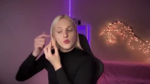 Amira online show from October 29, 10:35 am