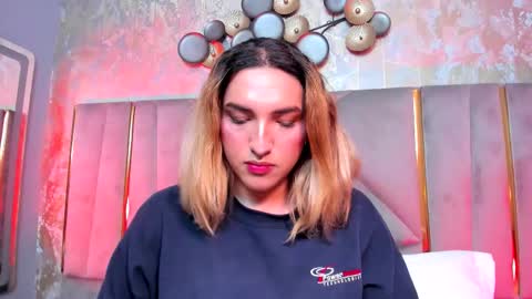   online show from February 3, 5:40 pm