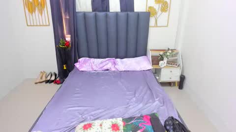 toptranshannah online show from April 8, 12:56 am