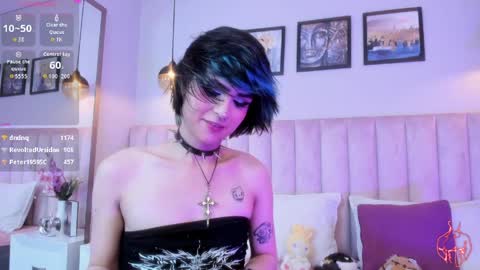 Tracy  online show from March 29, 8:42 pm