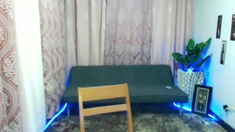 Gigi online show from October 9, 11:33 am